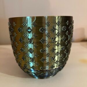 Elegant Metallic Home Accent